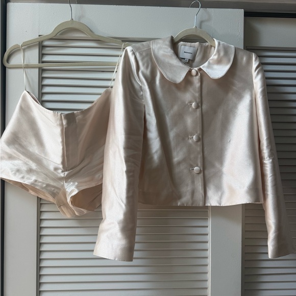 Reformation Cream Set - Picture 2 of 4